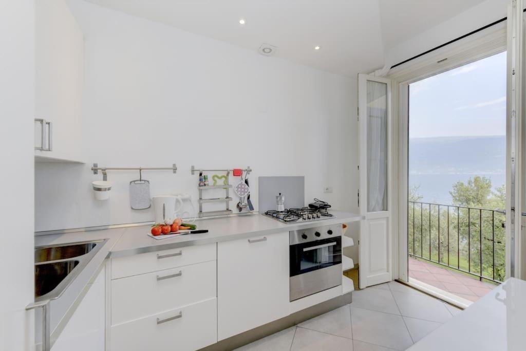 גרגננו Oleandro Apartment Directly On The Lake מראה חיצוני תמונה